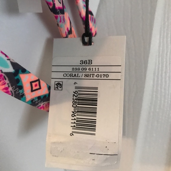 NWT Shade & Shore Strappy Side Bikini Top - Picture 8 of 8